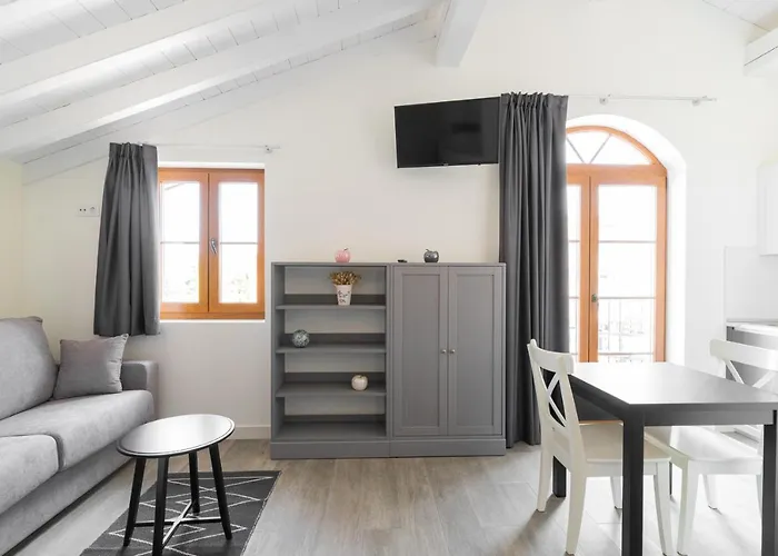 Jardines Villaverde 4*