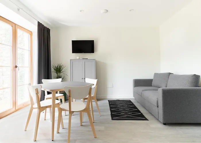 アパートホテル Jardines Villaverde Villaverde de Pontones