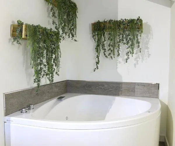 Aparthotel Jardines Villaverde Villaverde de Pontones